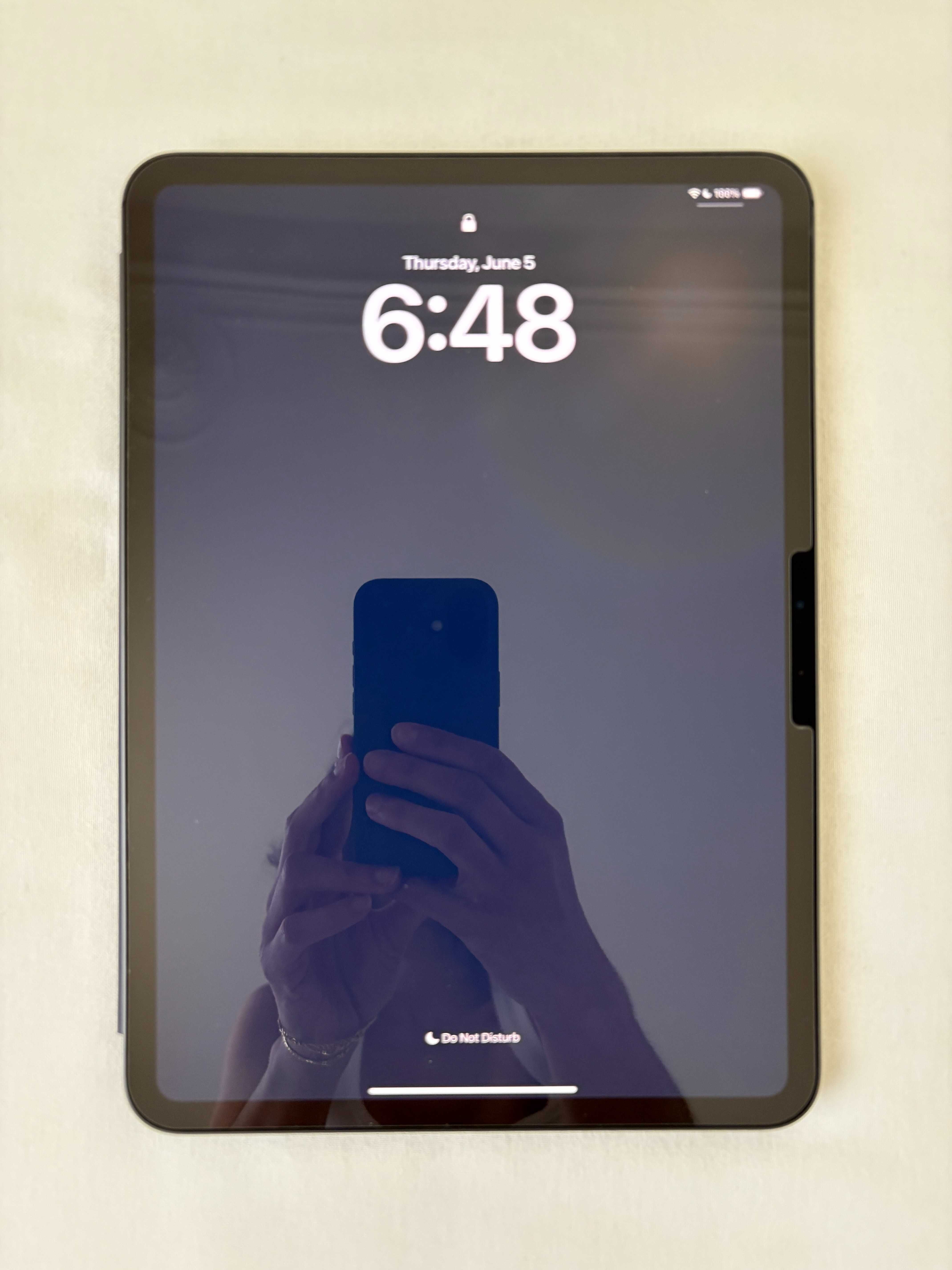 iPad 11 (M4) + Pencil Pro + SmartFolio like new