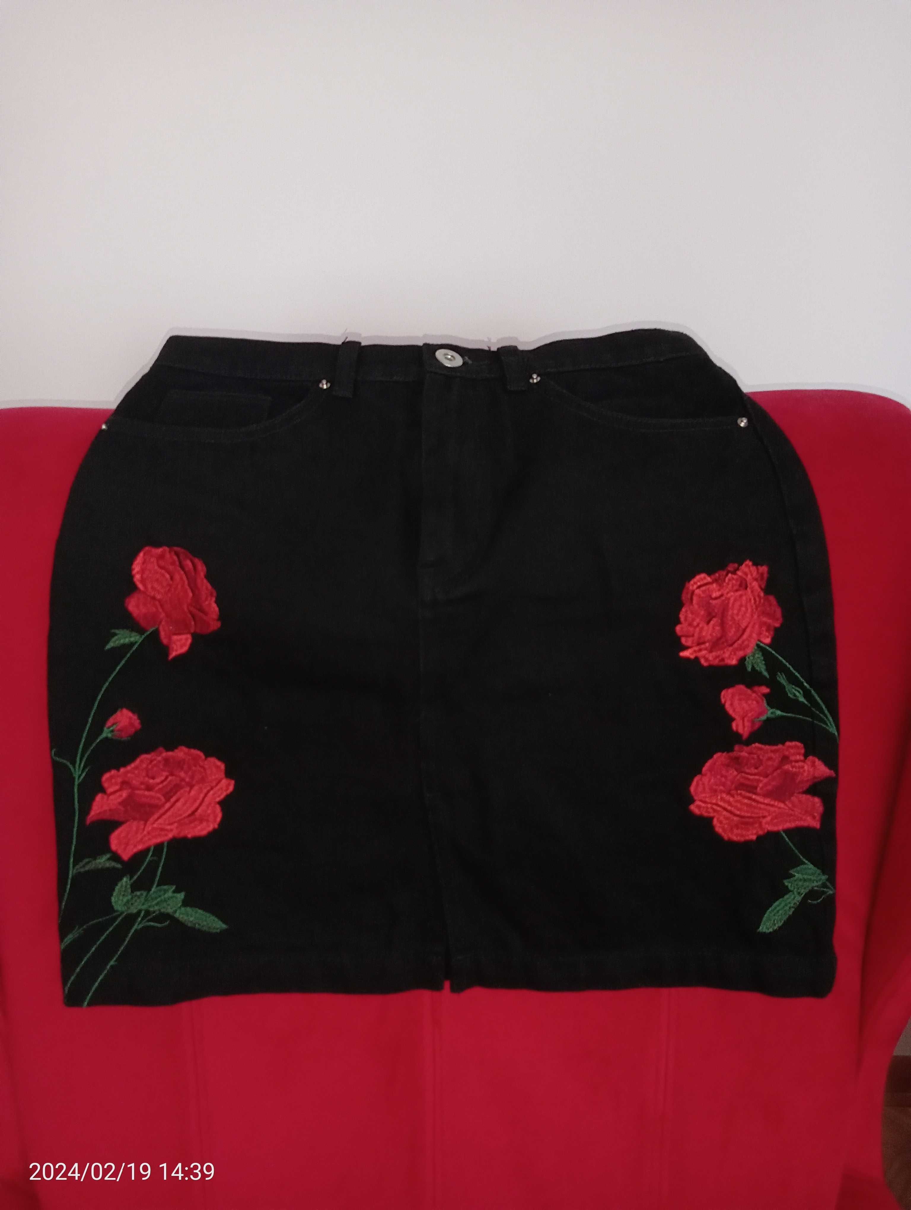 Spódnica jeansowa z wyszytymi różami - roz. 38