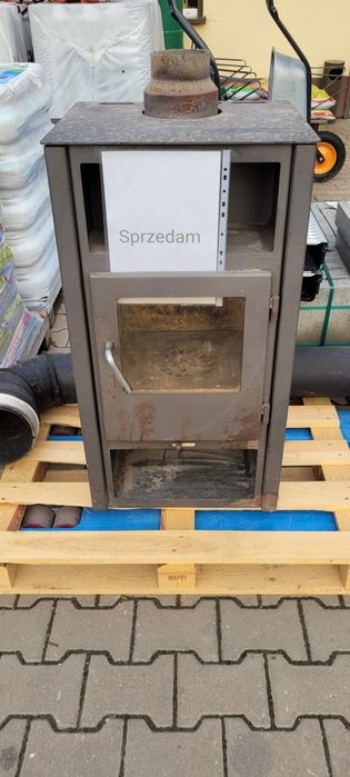 Sprzedam kominek piecyk 6kw