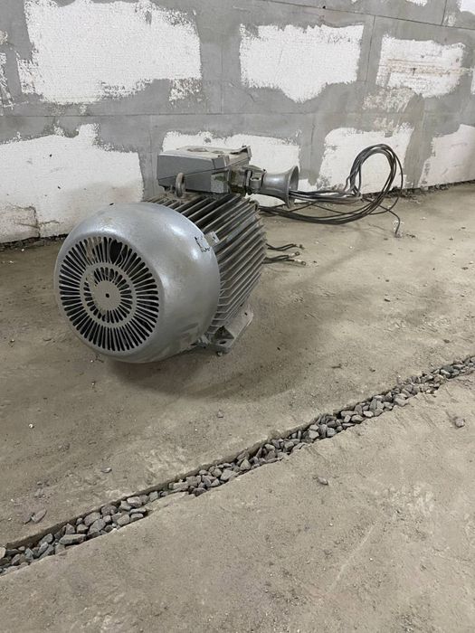 Дробарка / Дробілка / Подрібнювач зерна / сіна / соломи  ДКМ - 5