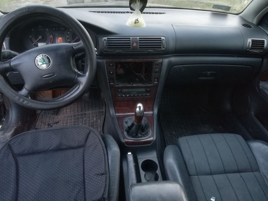 Skoda superb 1 cała na części kod 9910 webasto!