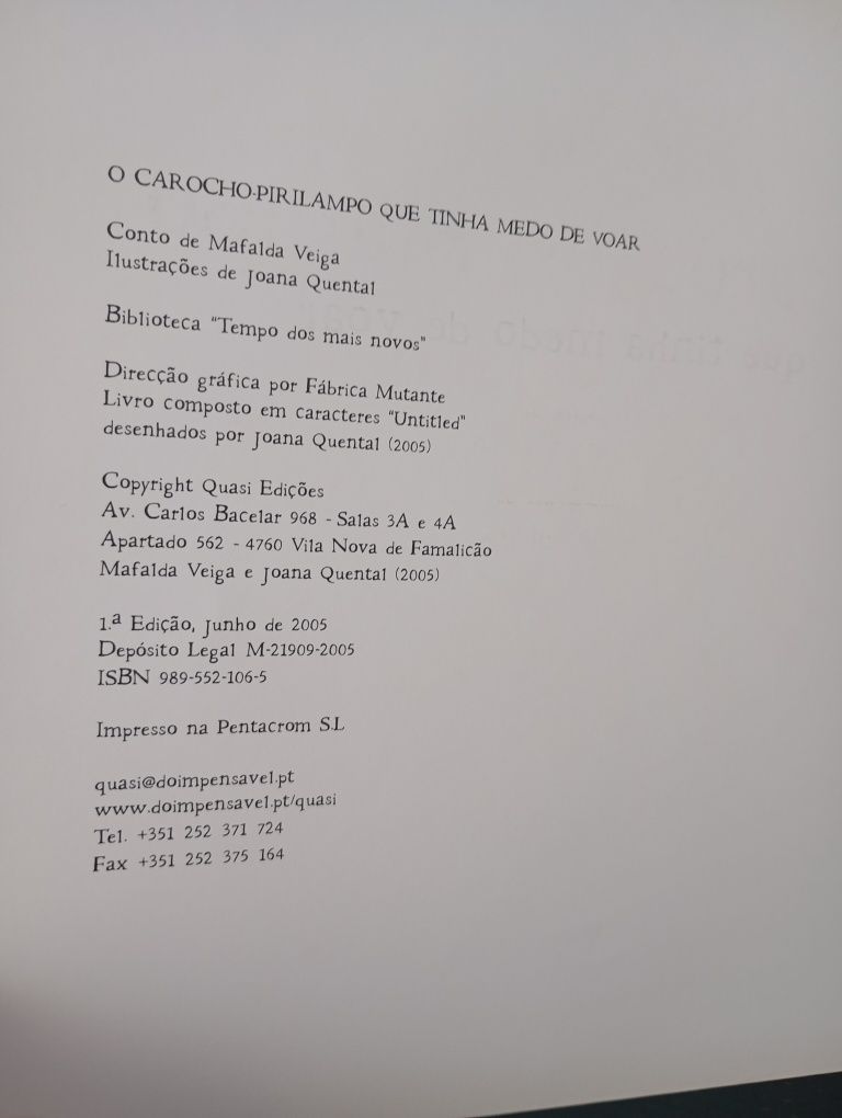 Livro "O carocho pirilampo que tinha medo de voar"