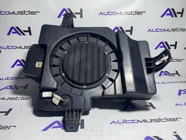 Сабвуфер Jeep Grand Cherokee WL 22-