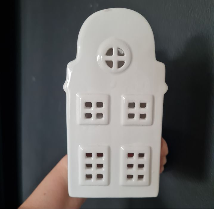 Domek świecznik na tilajt podgrzewacz biały ceramika Nowy