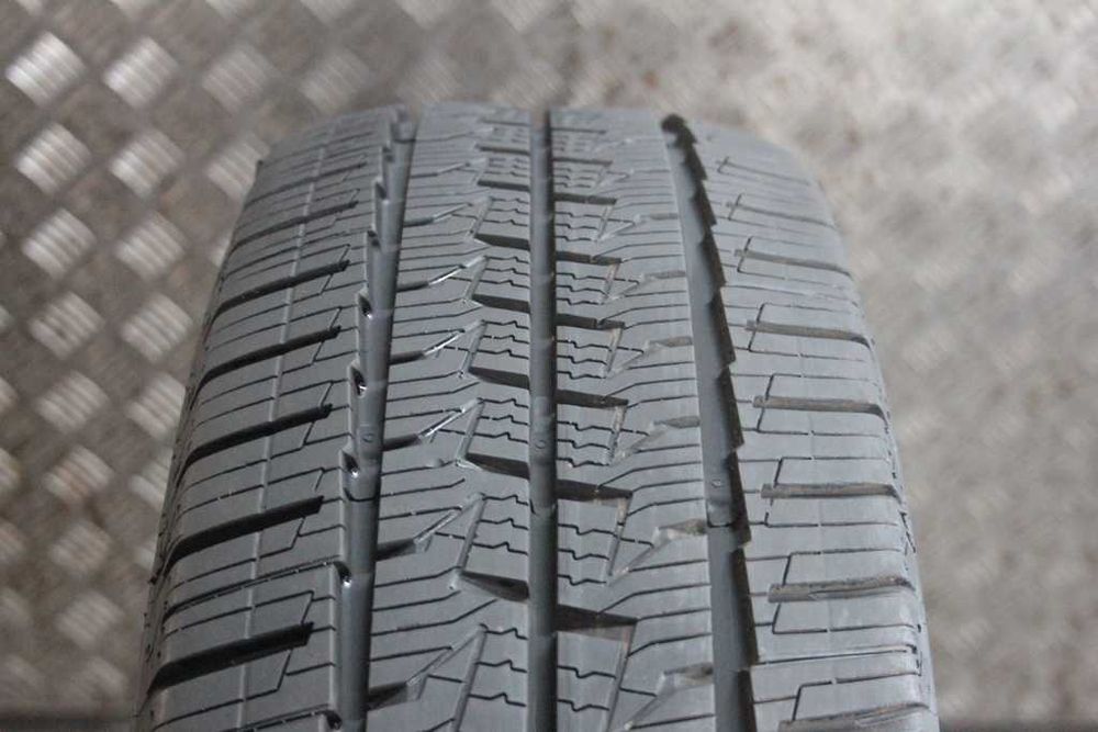 215/60/17C Continental VanContact 4Season 215/60 R17C R17 C 8,4mm 23r