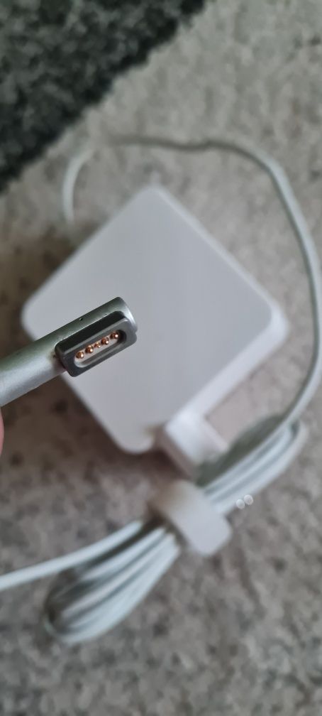 Зарядний пристрій macbook,MacBook Apple,60w