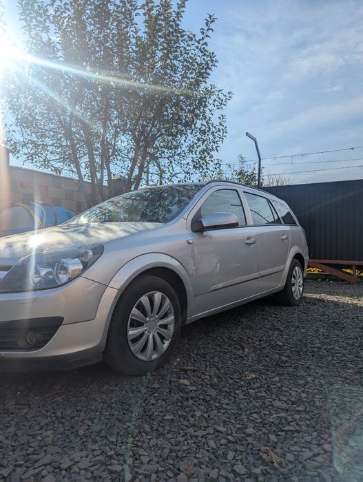 Продам Opel Astra H