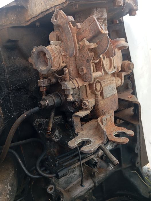 Várias Peças nissan d21