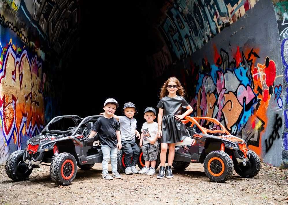 SHOWROOM AUTO SAMOCHÓD Akumulator Elektryczny Motor Traktor QUAD BUGGY
