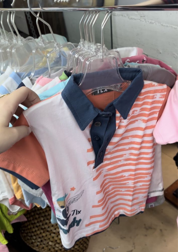 65 peças de roupa de criança 3 meses - 13 anos