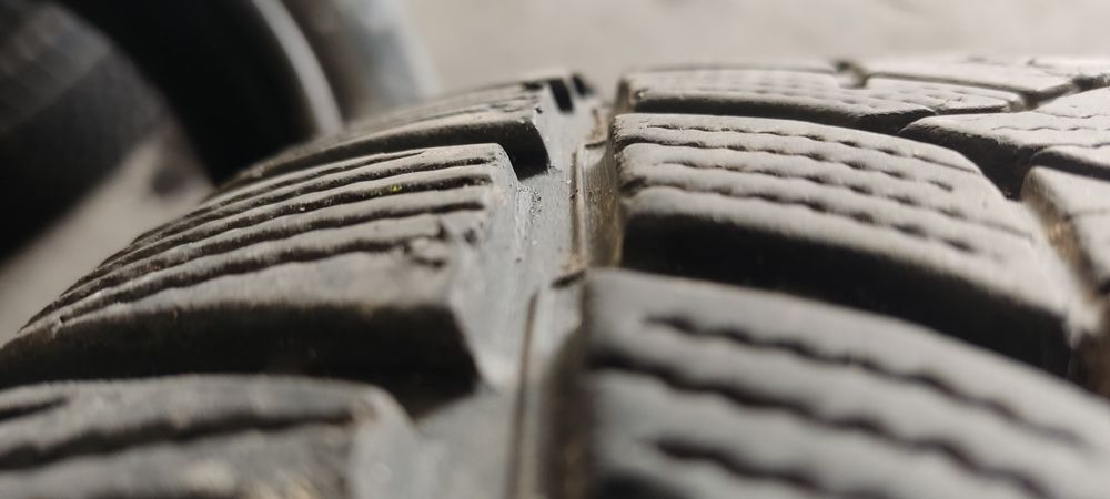 Zimowe 235 65r17 Dunlop winter sport 5 suv