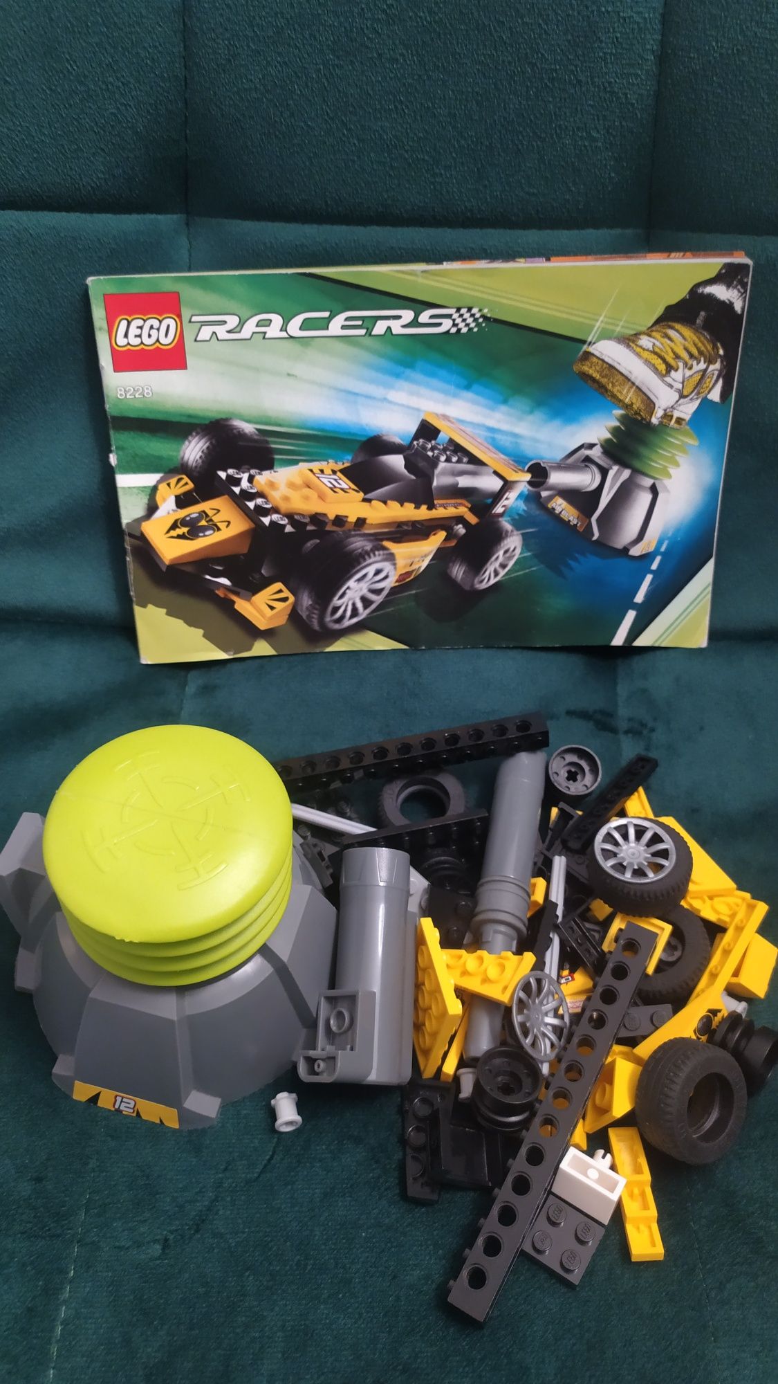 LEGO Racers 8228