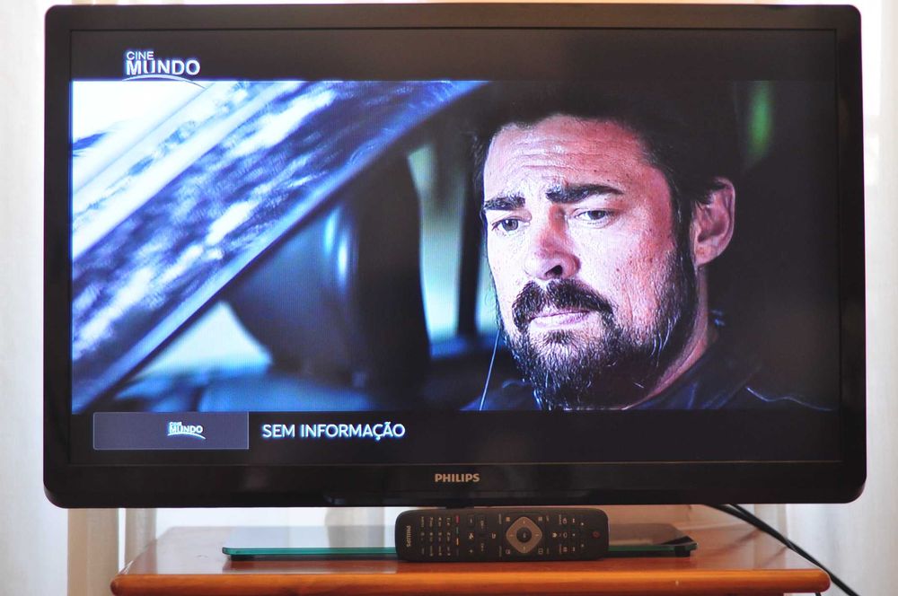 televisão LED Philips 32 em excelente estado