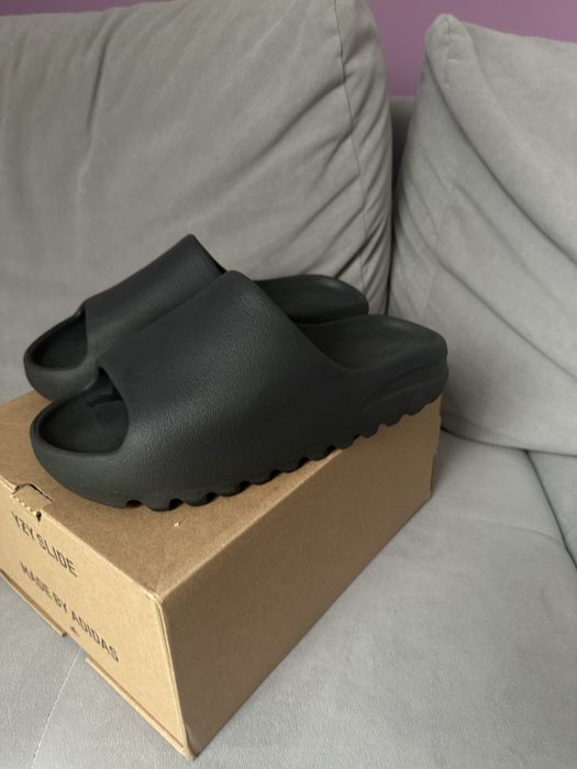 Adidas Yeezy Slide 43
