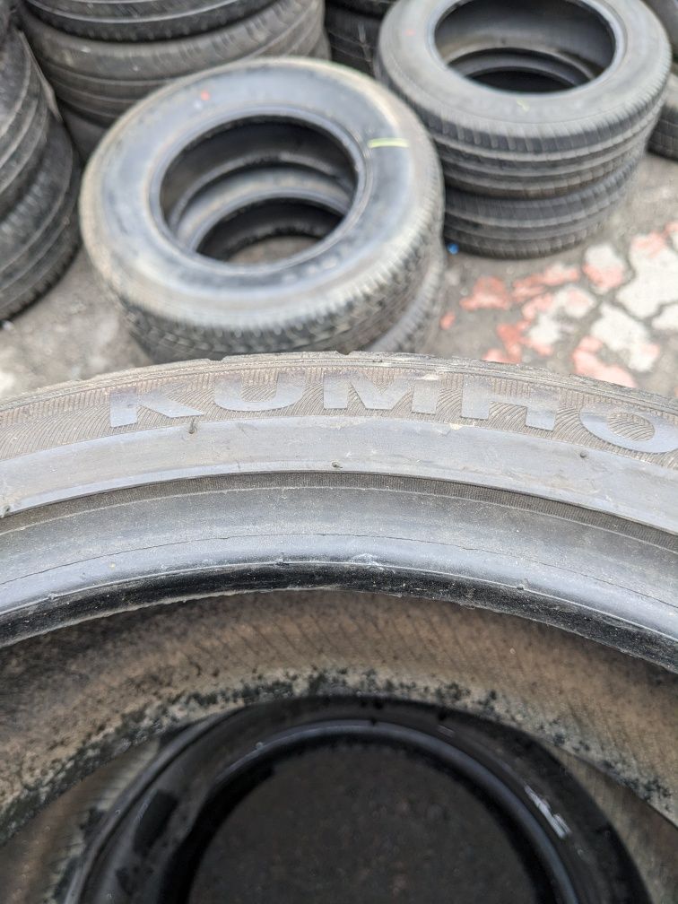 255/35R19 Kumho Ecsta LE sport