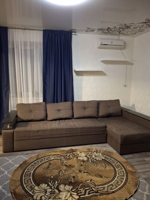 Продам великий диван кутовий 3,05*1,57