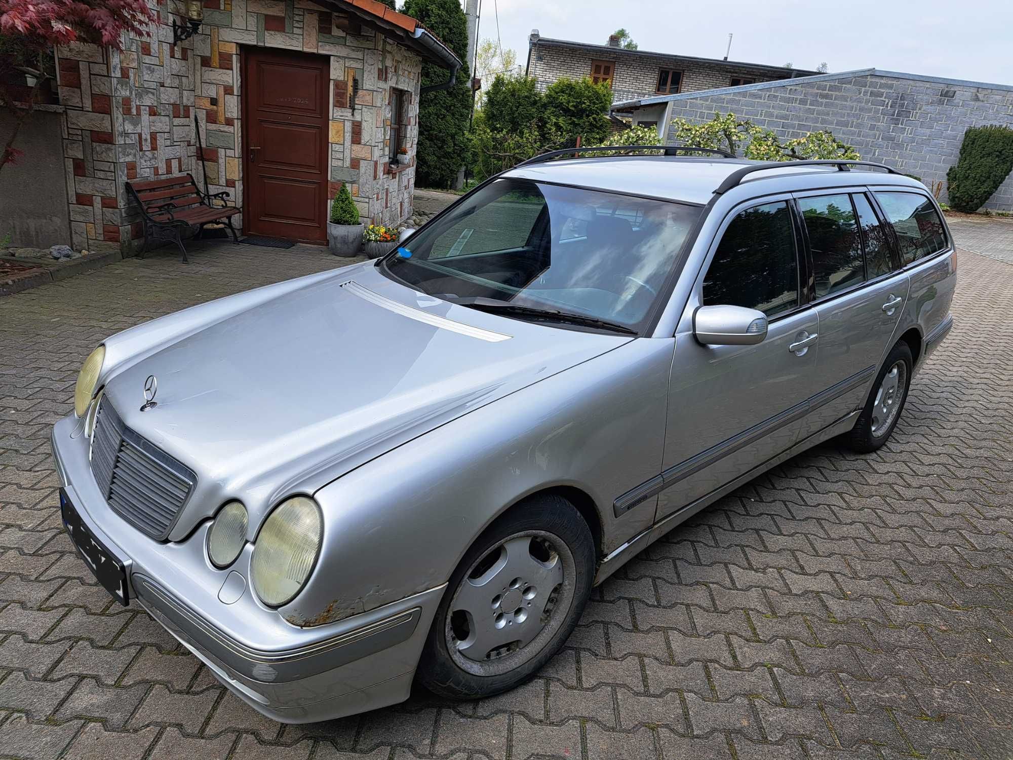 Mercedes-Benz W210 E270 CDI T-Modell Kombi 2001 po liftingu, Elegance