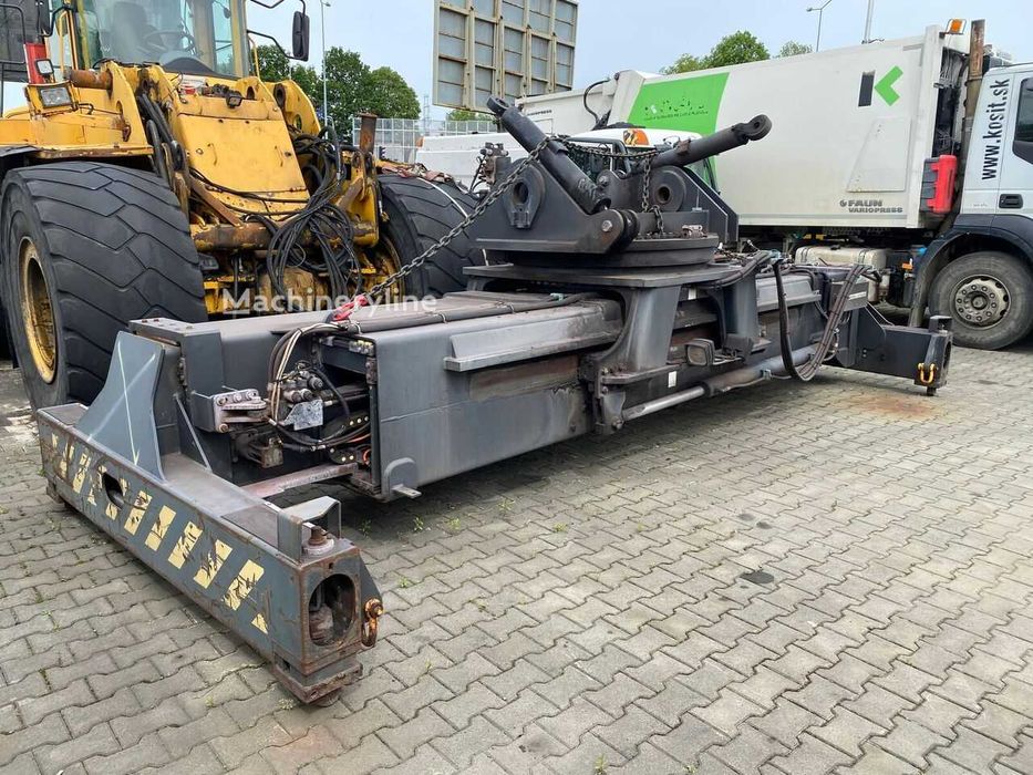 Chwytak do kontenerów / ELME 817 / 2004 / Do pełnych kontenerów!