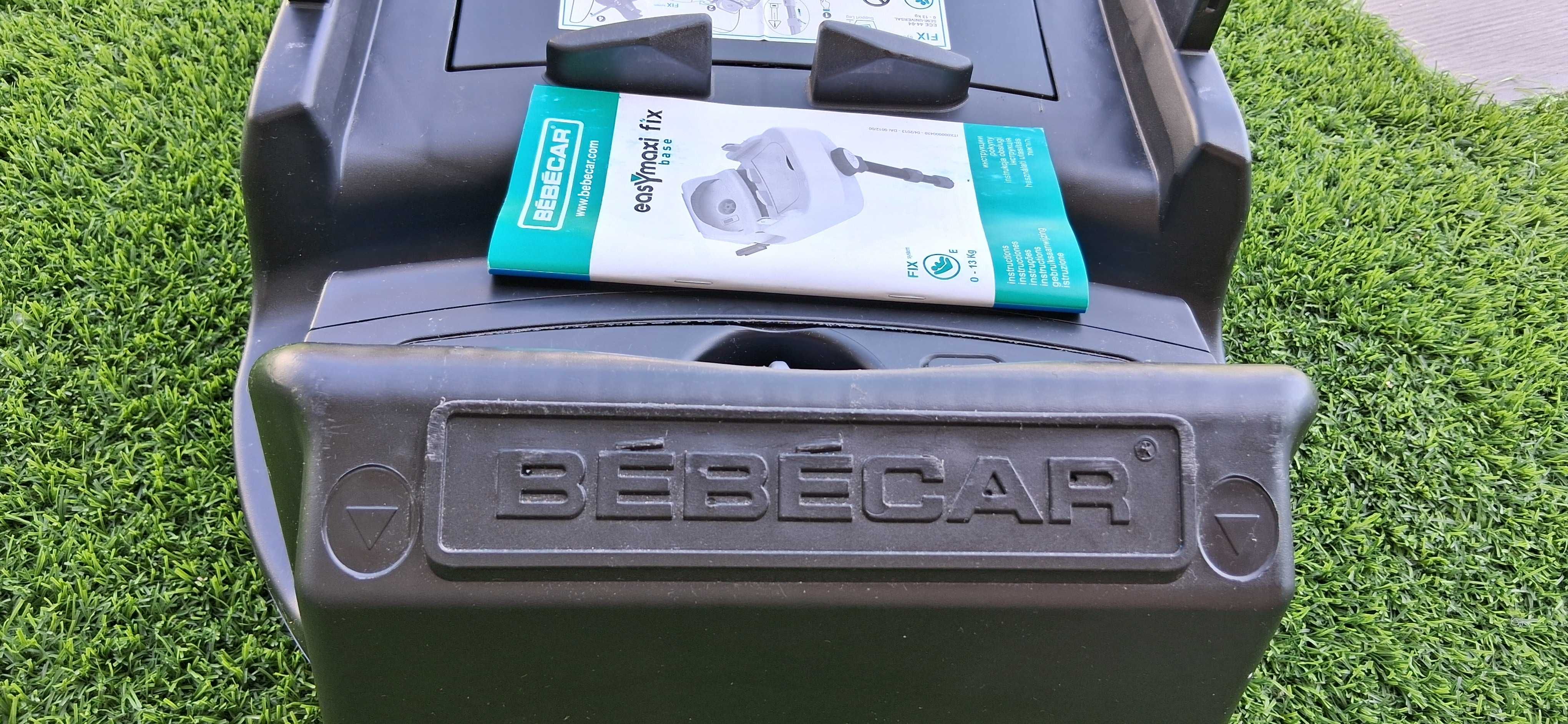 Conjunto bébé: cadeira auto, base ISOFIX, cadeira alimentação e grade