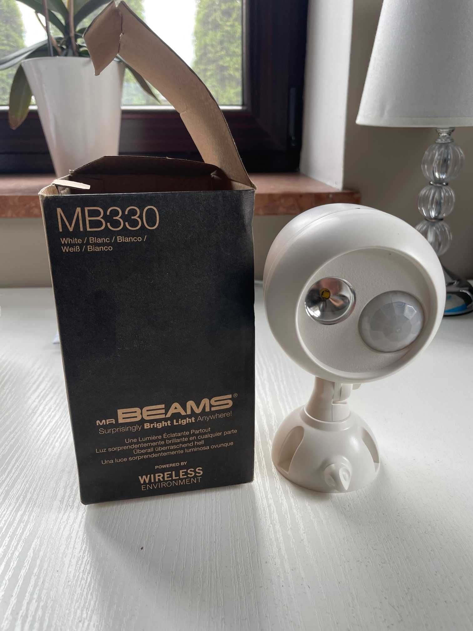 Lampa ogrodowa ledowa z czujnikiem ruchu i fotokomórką Mr. Beams MB330