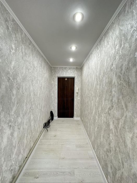 2- кімнатна квартира з ремонтом і лічильником на тепло!