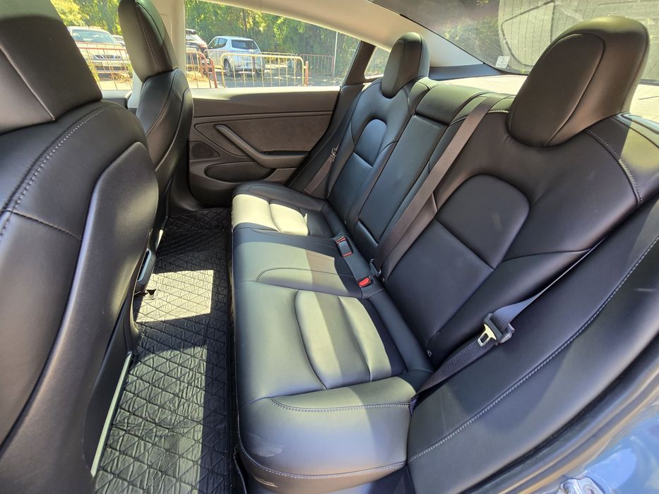 Tesla Model 3 Long Range AWD 2020 рік 450км запас ходу