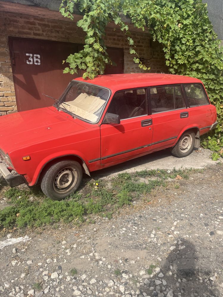 Продав ваз 2104.