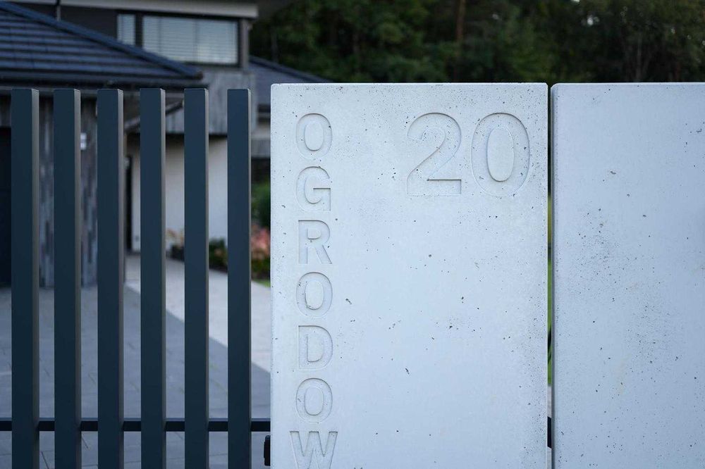 Mur ogrodzeniowy/Ogrodzenie betonowe/ L / Elka beton architektoniczny