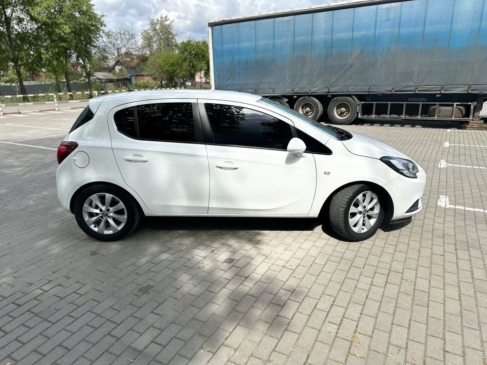 Opel Corsa e 2016