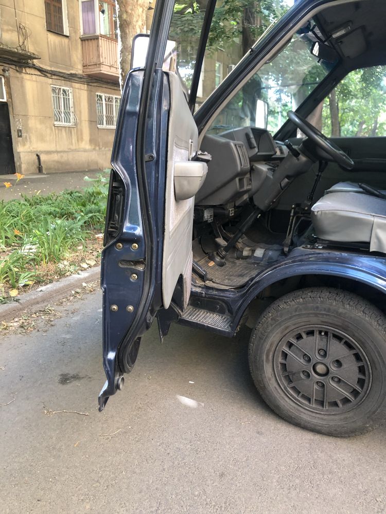Микроавтобус kia besta 2.7