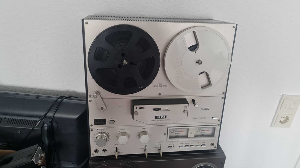 Винтажный катушечный магнитофон Philips N7150 1980 года в коллекцию