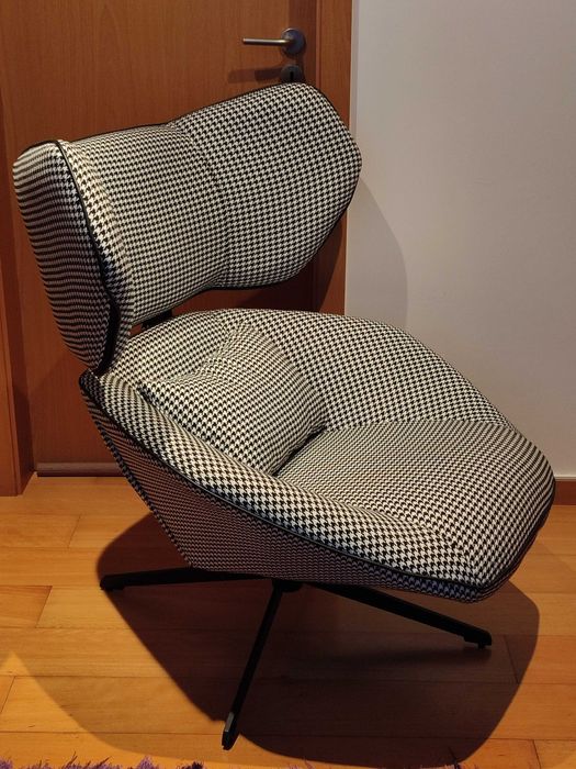 Poltrona Rotativa Xadrez