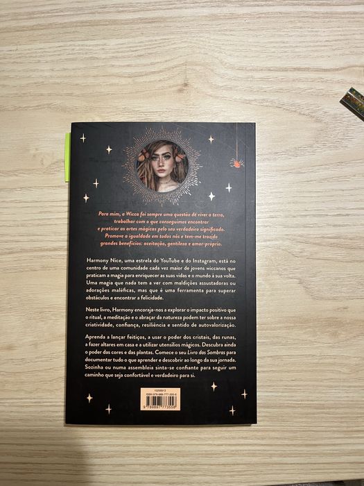 Wicca UM GUIA MODERNO DE BRUXARIA E MAGIA