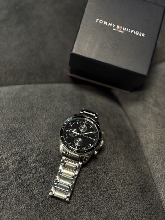 Zegarek Tommy Hilfiger (parker, TH.133.1.27.3018)