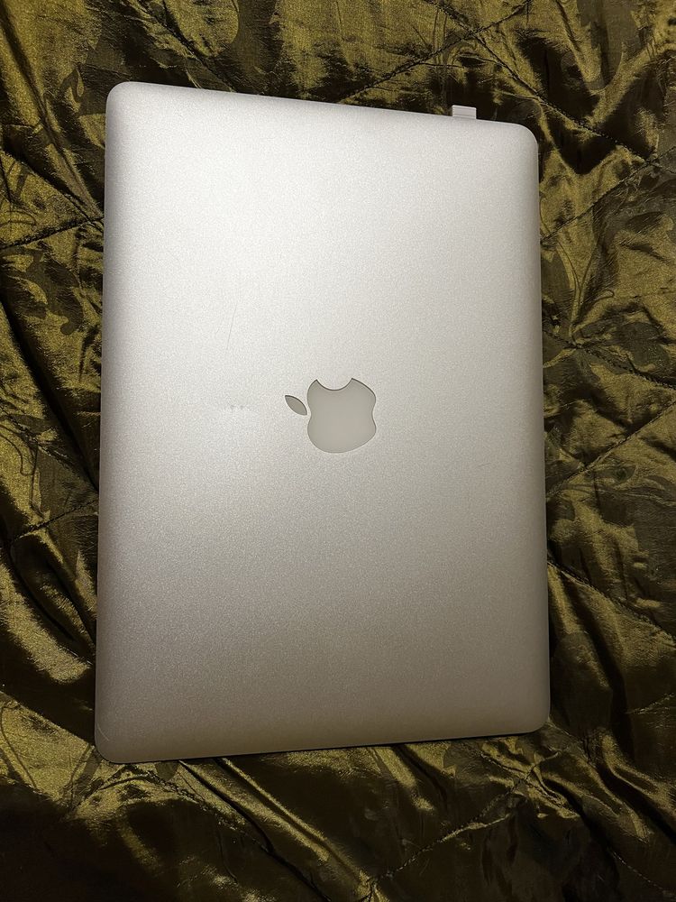 Laptop Apple MacBook Air 13" A1466 i5 4GB 128GB SSD 2015r
