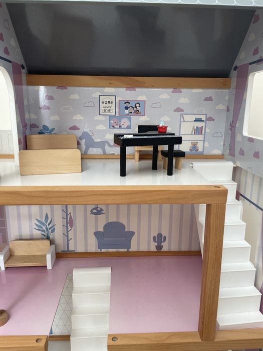 Casinha de Brinca Bonecas