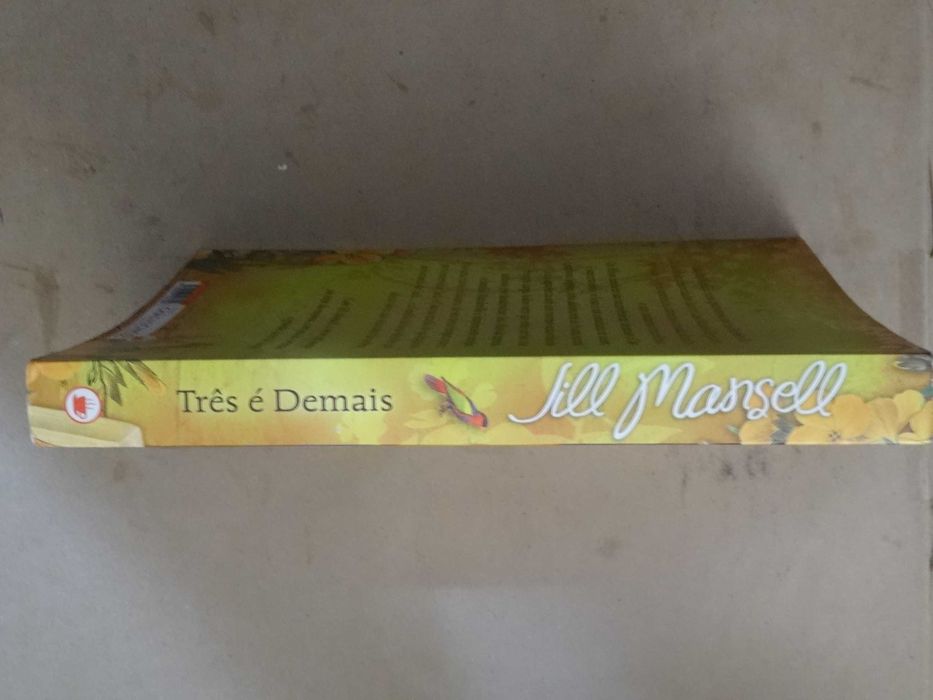 Três é Demais de Jill Mansell - 1ª Edição