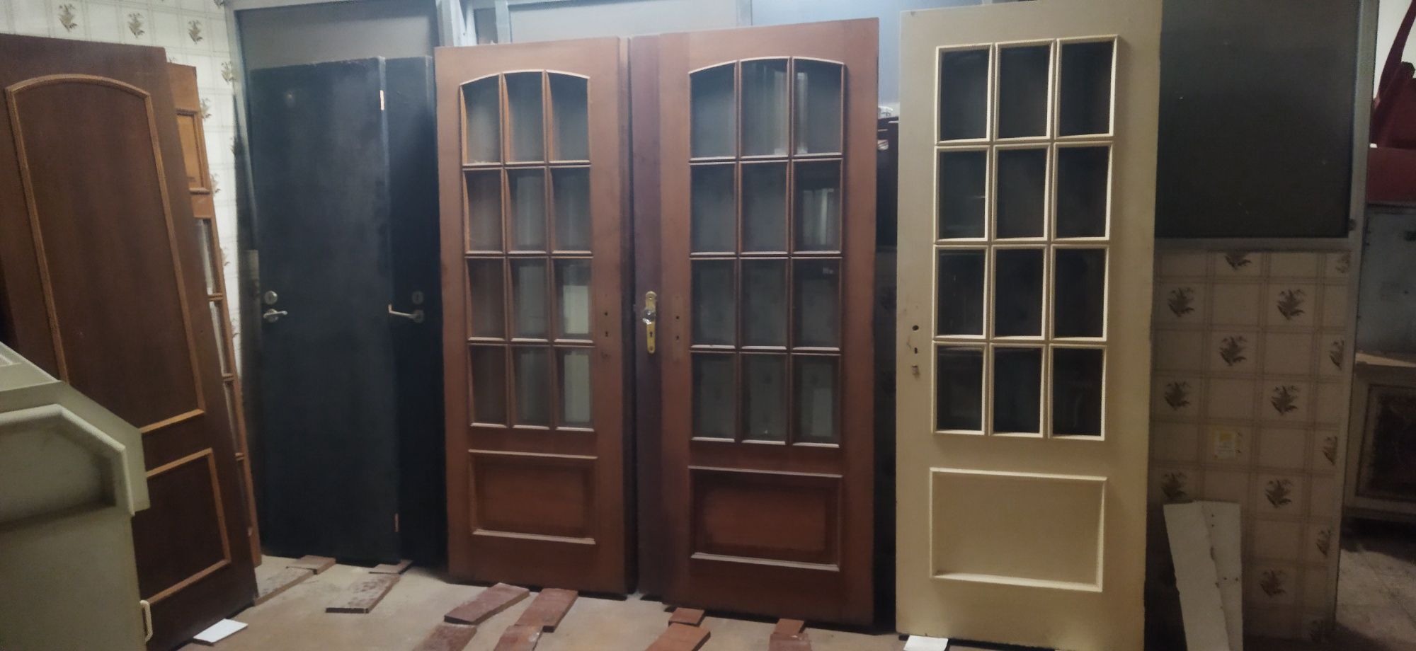 Portas maciças com vidros