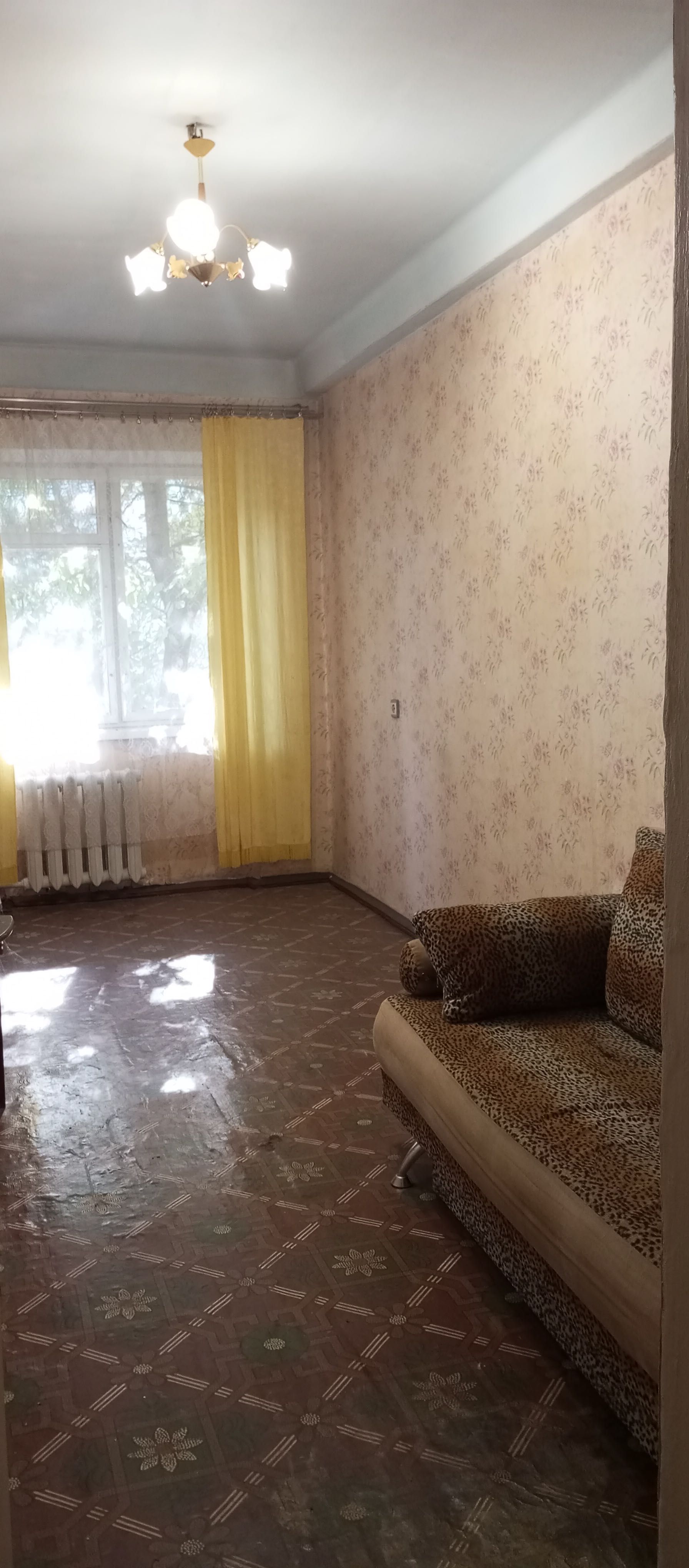 Отдам старую мебель