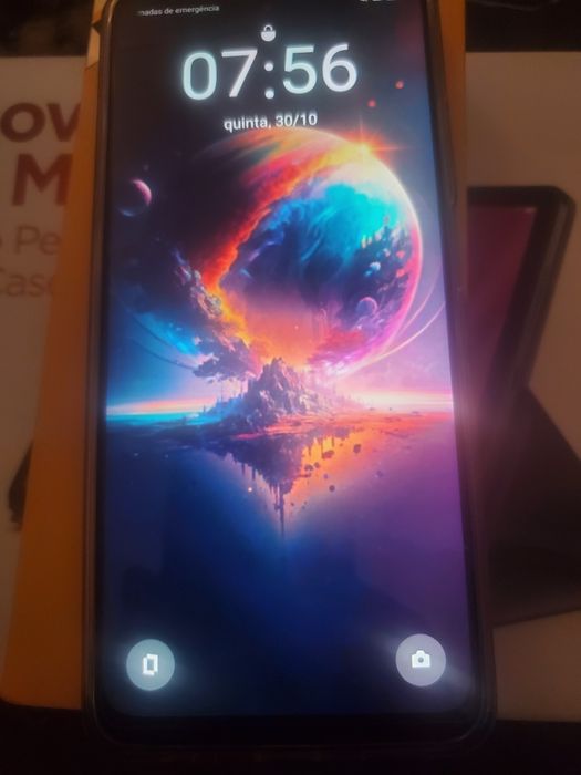 Realme 12x 5g está novo em folha