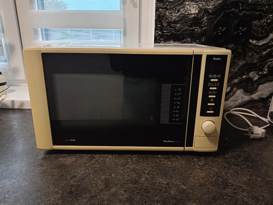 Mikrofala amica używana