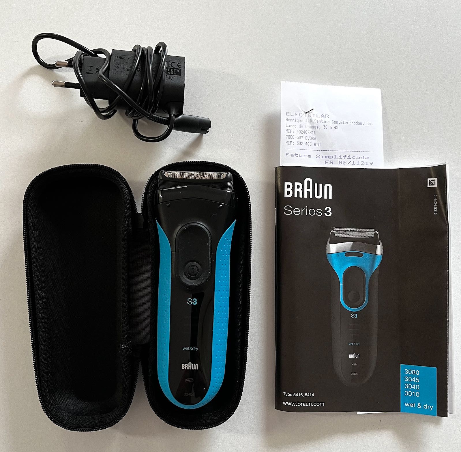 Máquina de Barbear BRAUN S 3 PROSKIN + b. de viagem - 45€