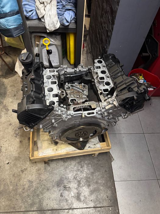 Мотор CVV CRC CVW двигун 3.0 tdi дизель двигатель  Туарег Touareg