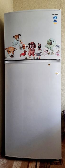 Холодильник Samsung