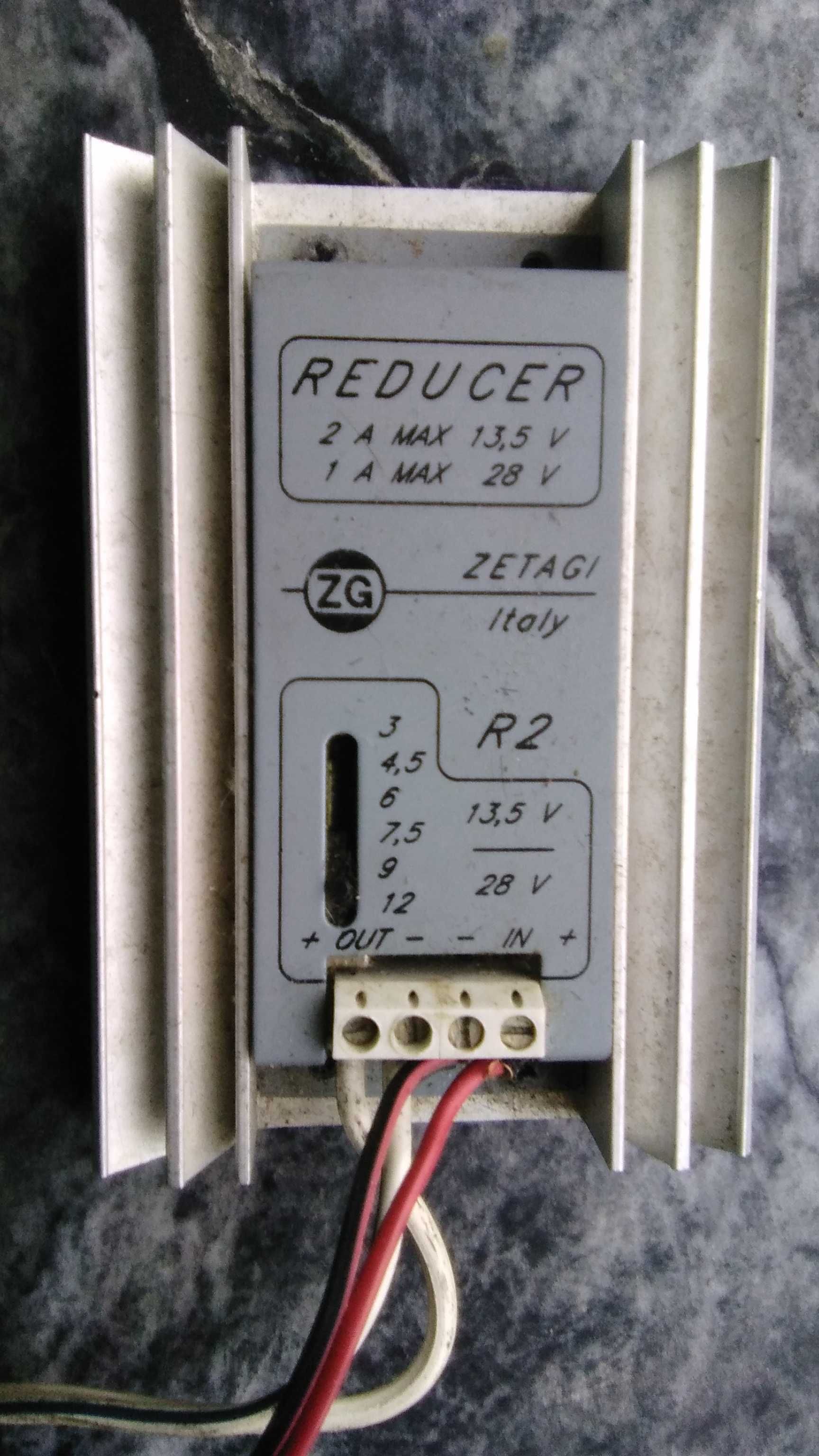 Redutor de tensão de 28V para 13,5V da Zetagi