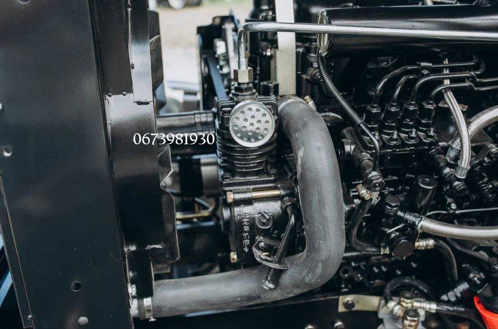 Мінітрактор Скаут ТЕ-504 рівна підлога, гума Armour +2 циліндра реверс