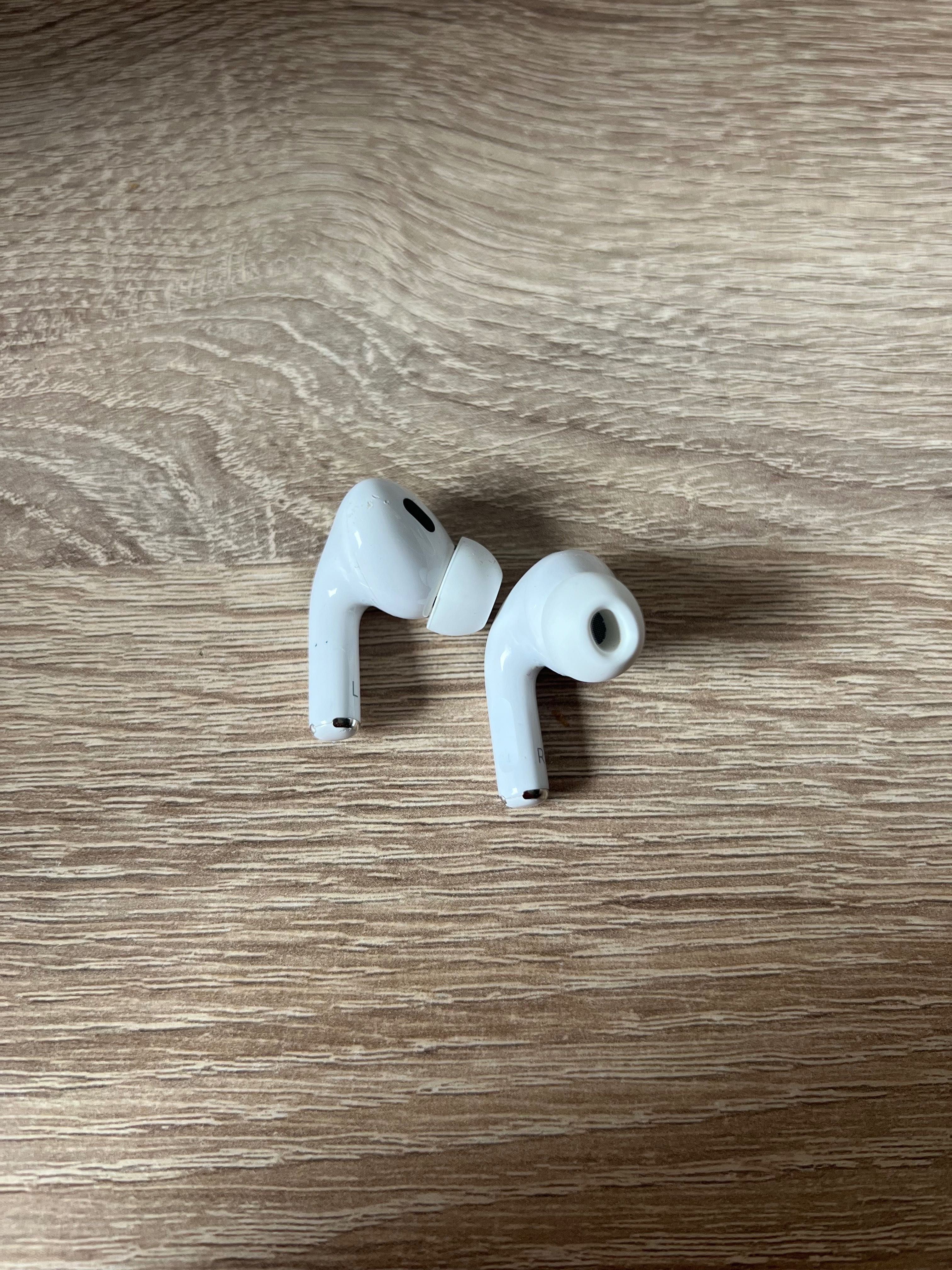 Apple airpods 2pro