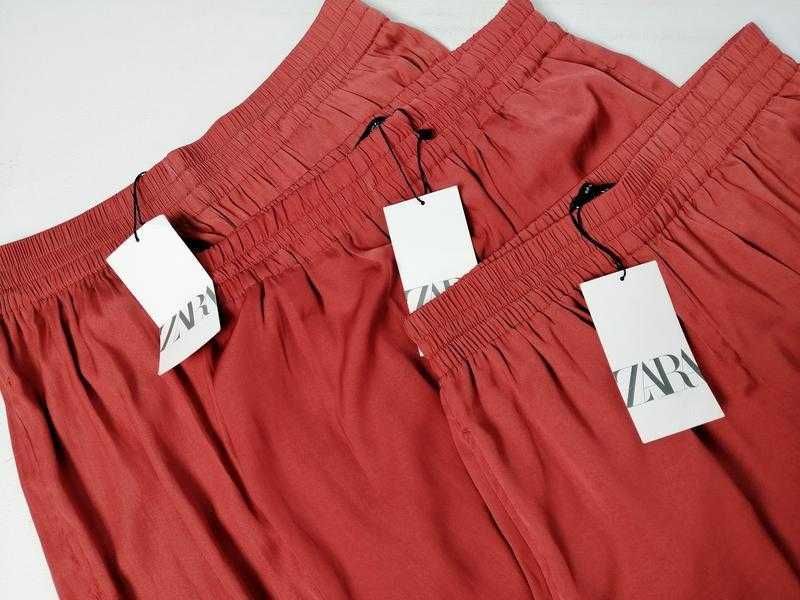 Широкие брюки из струящейся ткани zara