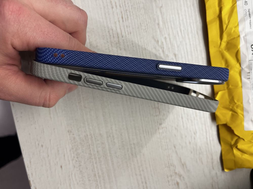 Чохол для iPhone 13