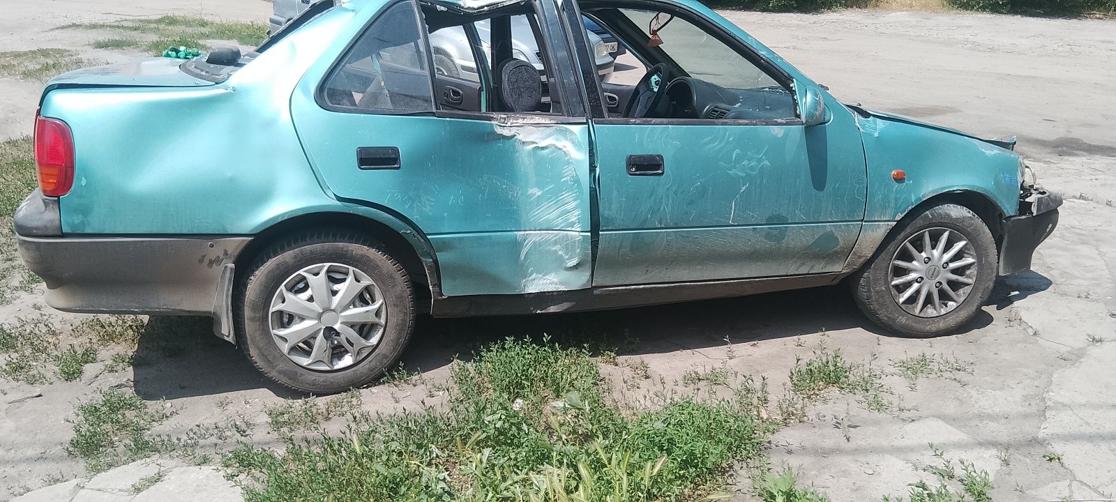 Разборка suzuki swift 2/ Сузуки свифт 1.3